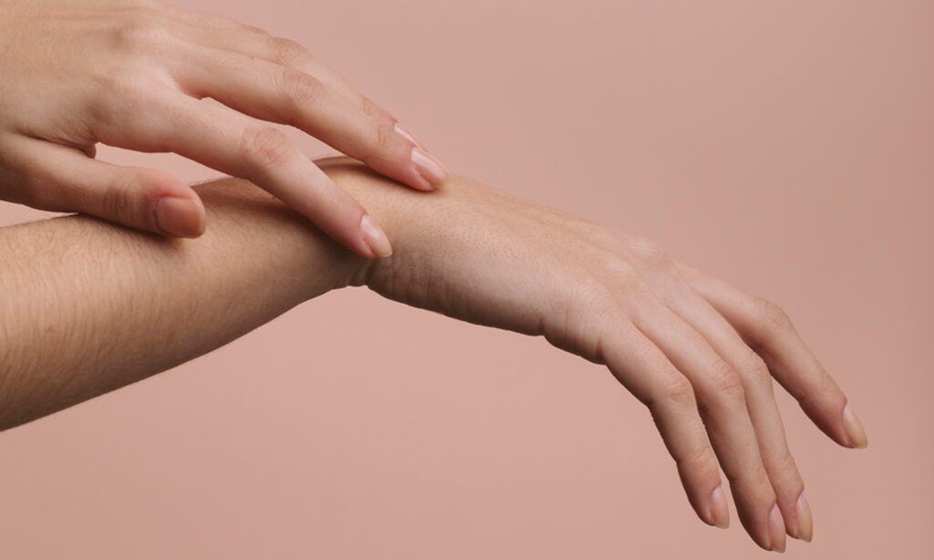 Are You Dealing With Age Spots On Your Hands? A Cream To Help
