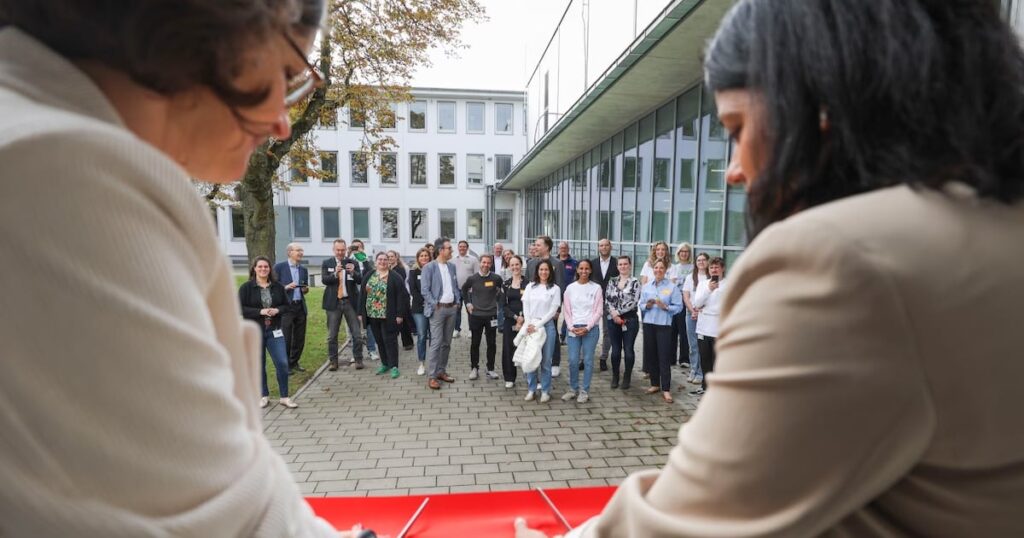 Bayer unveils new lab devoted to botanical and biotic supplement innovation