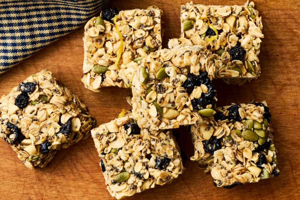 Blueberry-Cashew Oat Bars