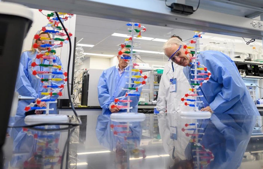 Challenging Pfizer, Novo Nordisk Offers Up-to-$9B for Metsera Researchers display DNA models at Novo Nordisk’s U.S. Research and Early Development Hub, which stretches across Greater Boston. Novo Nordisk aims to grow its leading position in obesity and weight management drugs with its unsolicited, approximately up to $9 billion bid for Metsera—more than a month after Pfizer announced its intent to buy the company for up to $7.3 billion.