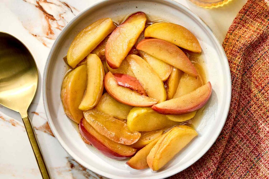 Cinnamon-Butter Melting Apples Cinnamon-Butter Melting Apples