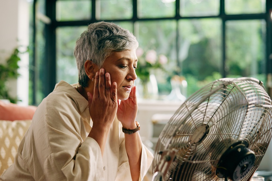Menopausal women tend to avoid seeking care for symptoms, survey finds mainsitelogo