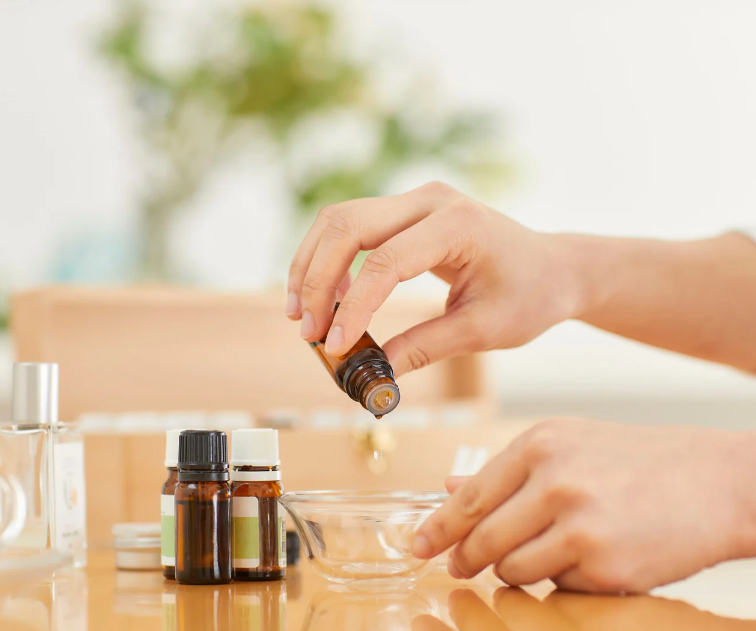 Is Fish Oil a Blood Thinner? Omega-3 Bleeding Risk & Safety Is Fish Oil a Blood Thinner? Omega-3 Bleeding Risk & Safety